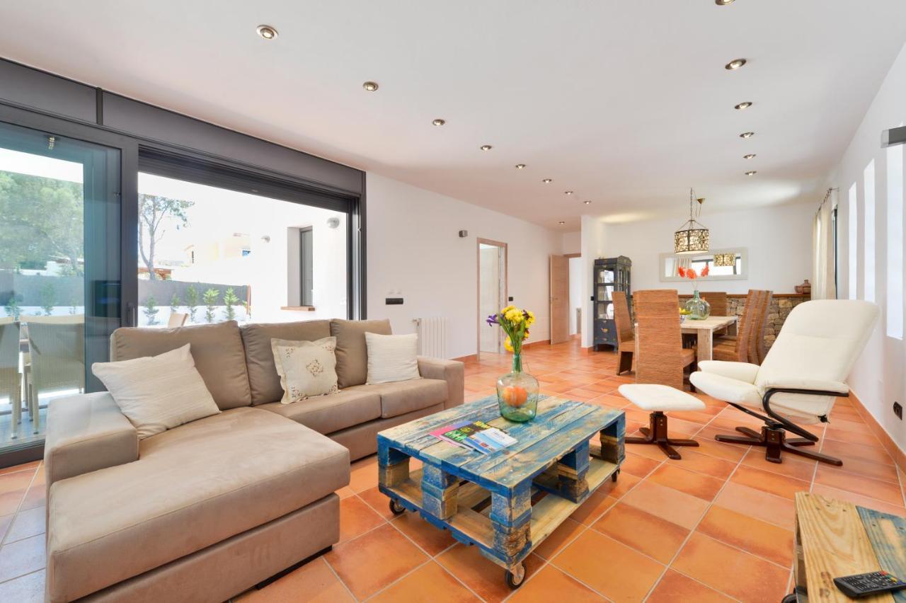 سانتا أيُلاريا ذيس ريو New Villa With Pool 19 Mins From Ibiza Town Cana Clara المظهر الخارجي الصورة